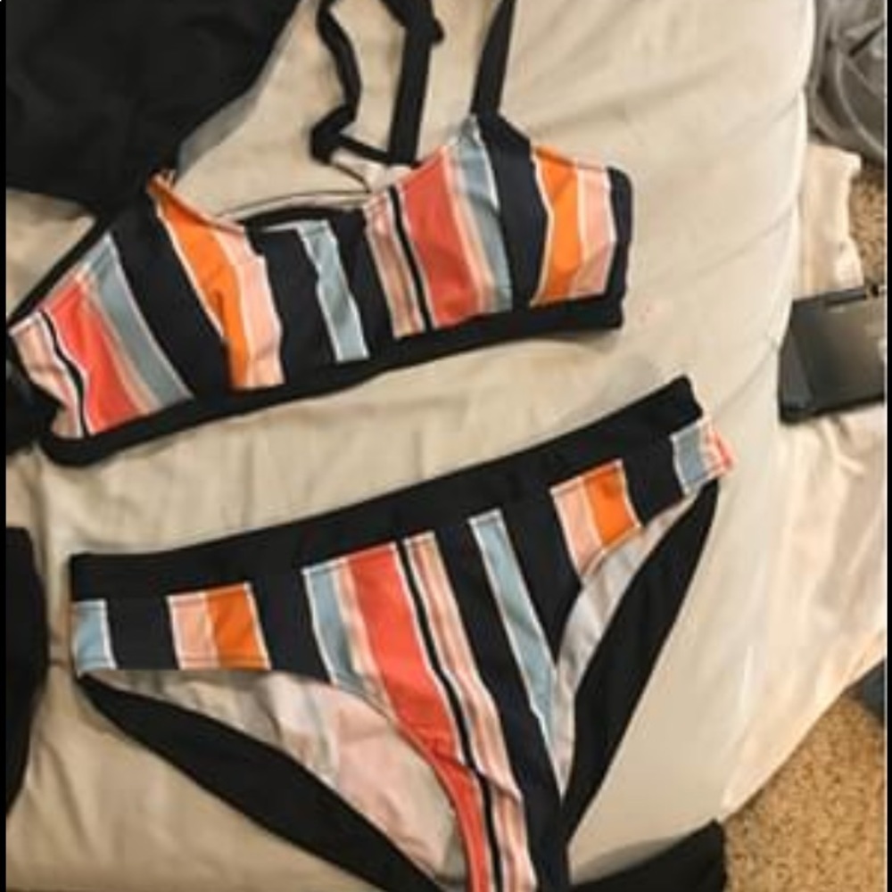 Bikini modilly brand new without tags.